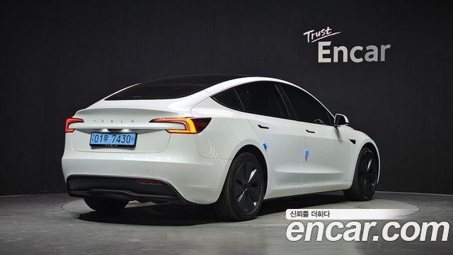 Tesla Model 3 RWD — пробег 29 696 км — фото 2 из 5