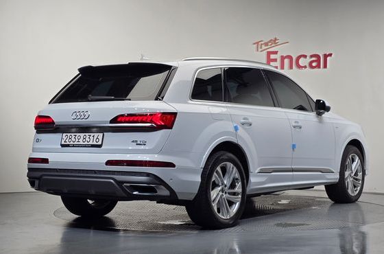 Audi Q7 45 TDI Quattro Premium — пробег 81 909 км — фото 2 из 5