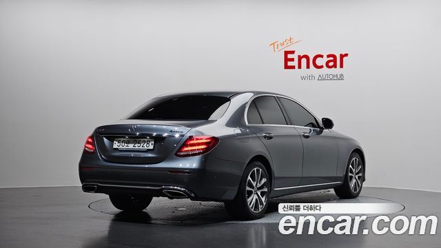 Mercedes-Benz E-Class из Кореи Encar
