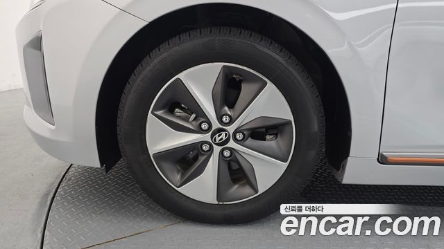 Hyundai Ioniq из Кореи Encar