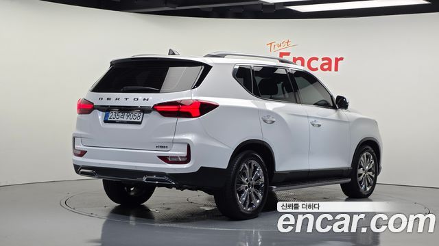 Ssangyong Rexton из Кореи Encar