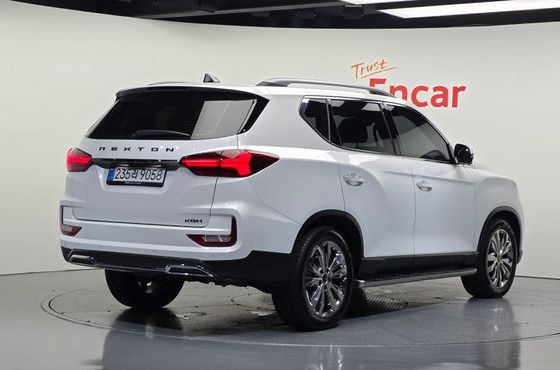 Ssangyong Rexton Disel 2.2 4WD Noblesse — пробег 7 857 км — фото 2 из 5