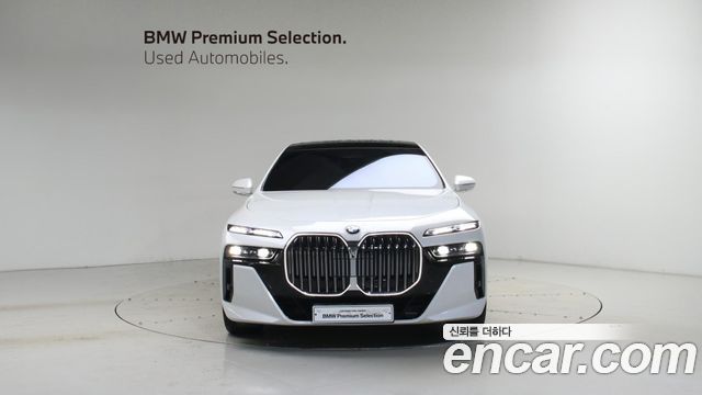 BMW 7-Series 740d xDrive M Sport — пробег 7 076 км — фото 3 из 5