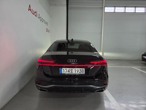 Audi A6 40 TFSI S Line — пробег 570 км — фото 4 из 5