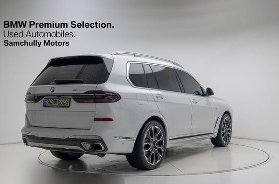 BMW X7 xDrive 40i M Sport 6STR — пробег 47 328 км — фото 4 из 5