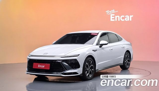 Hyundai Sonata 2.0 Exclusive — пробег 24 571 км — фото 1 из 5