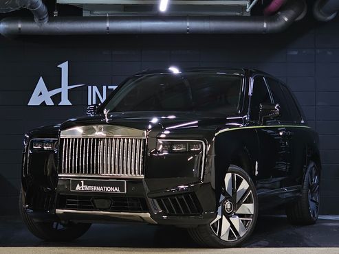 Rolls-Royce Cullinan 6.7 V12 — пробег 5 700 км — фото 1 из 5