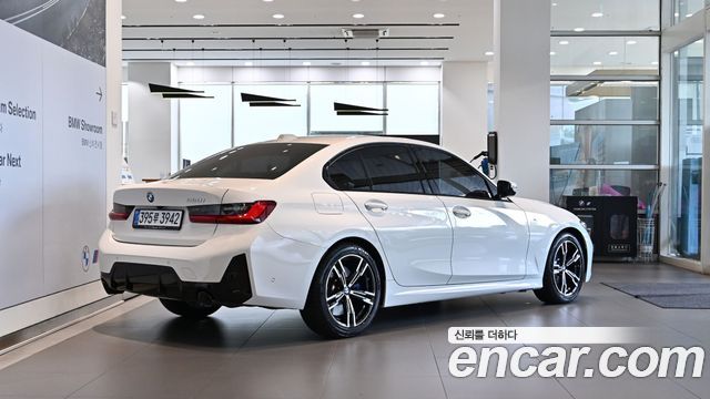 BMW 3-Series 320i M Sport — пробег 11 026 км — фото 4 из 5