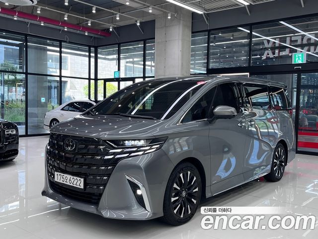 Toyota Alphard 2.5 HEV Executive AWD — пробег 9 613 км — фото 1 из 5