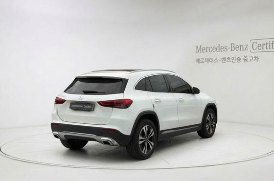 Mercedes-Benz GLA-Class GLA220 — пробег 33 716 км — фото 2 из 5