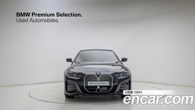 BMW i4 eDrive40 M Sports — пробег 4 129 км — фото 3 из 5