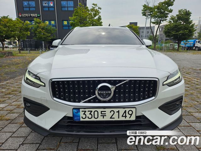 Volvo V60 из Кореи Encar