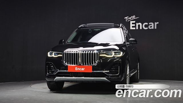 BMW X7 xDrive 40i Design Pure Excellence 7-Seater — пробег 178 018 км — фото 3 из 5