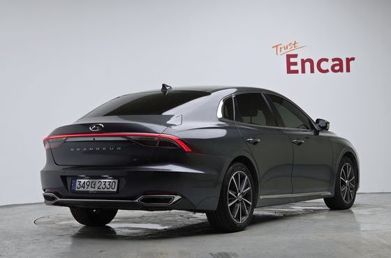 Hyundai Grandeur 2.5 Exclusice — пробег 112 564 км — фото 2 из 5