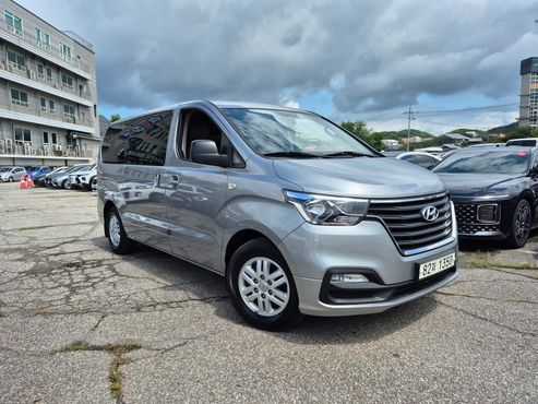 Hyundai Starex Van 3-Seater Smart — пробег 57 085 км — фото 3 из 5