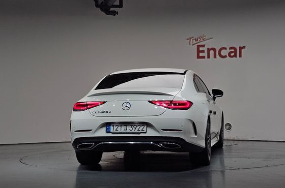 Mercedes-Benz CLS-Class CLS300d AMG Line — пробег 107 824 км — фото 4 из 5
