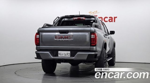 GMC Canyon 2.7T Denali — пробег 4 440 км — фото 4 из 5