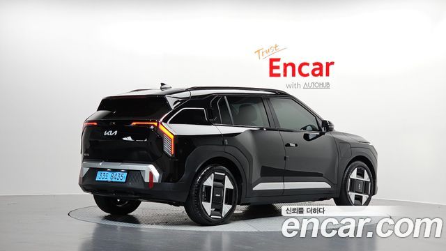 Kia EV3 Standard 2WD Air — пробег 53 715 км — фото 2 из 5
