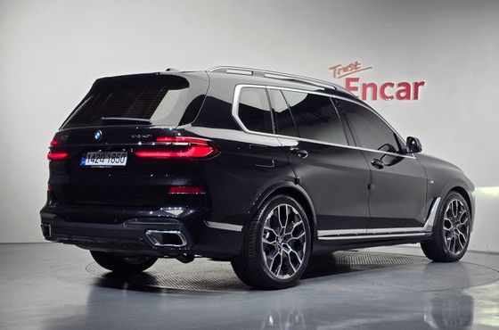 BMW X7 xDrive 40i M Sport 6STR — пробег 17 243 км — фото 2 из 5