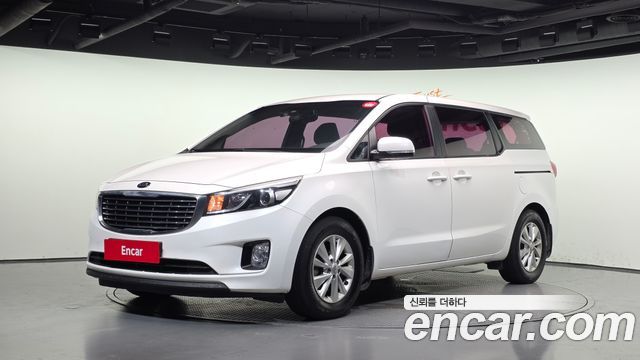 Kia Carnival 11-seater Deluxe — пробег 222 782 км — фото 1 из 5