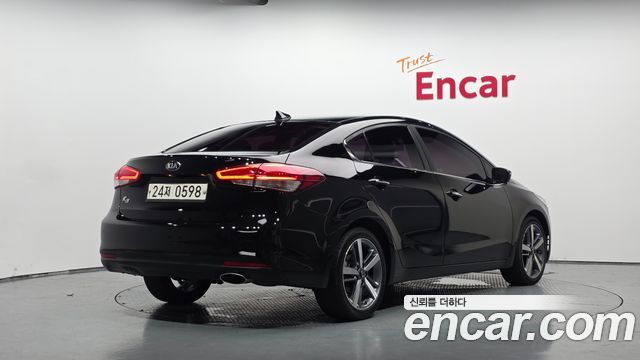 Kia K3 из Кореи Encar
