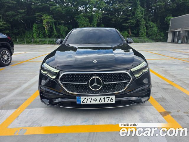 Mercedes-Benz E-Class E300 4MATIC AMG Line — пробег 30 км — фото 3 из 5