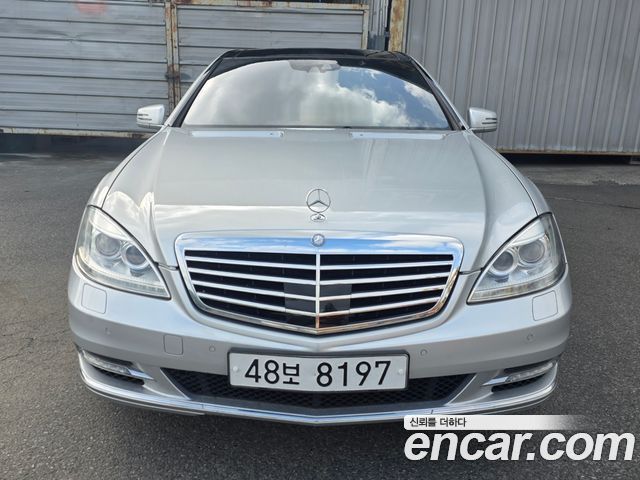 Mercedes-Benz S-Class S500L BlueEFFICIENCY — пробег 117 000 км — фото 1 из 5