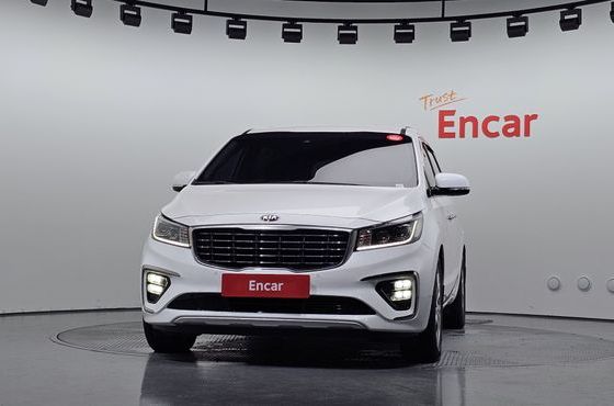 Kia Carnival 9-Seater Prstige — пробег 139 804 км — фото 3 из 5