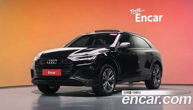Audi Q8 55 TFSI Quattro Premium — пробег 103 812 км — фото 1 из 5