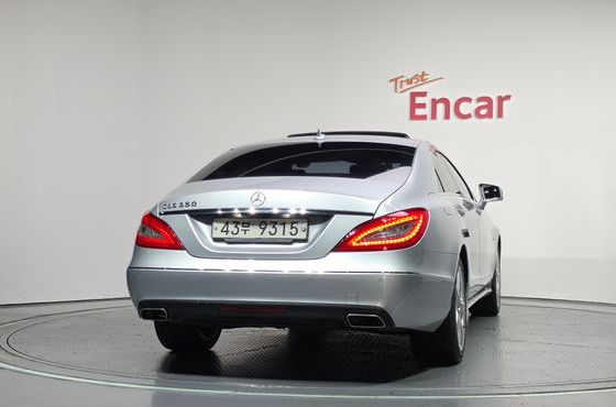 Mercedes-Benz CLS-Class CLS350 BlueEFFICIENCY — пробег 113 461 км — фото 4 из 5