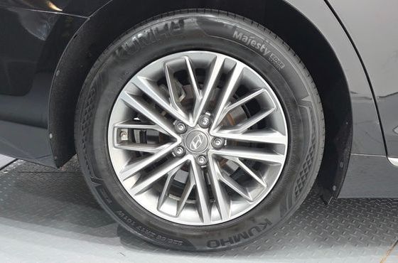 Hyundai Grandeur 2.4 Premium — пробег 43 303 км — фото 5 из 5