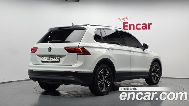 Volkswagen Tiguan 2.0 TDI Prestige — пробег 115 589 км — фото 2 из 5