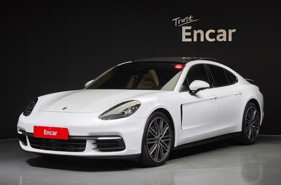 Porsche Panamera 3.0 AWD — пробег 57 448 км — фото 1 из 5