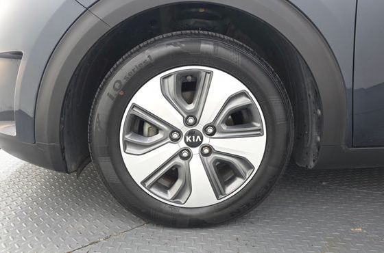 Kia Niro Prestige — пробег 142 396 км — фото 5 из 5