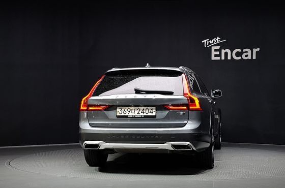Volvo V90 T5 Pro AWD — пробег 203 790 км — фото 4 из 5