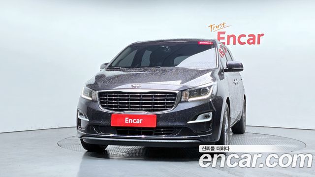 Kia Carnival 11-Seater Prestige — пробег 137 590 км — фото 3 из 5