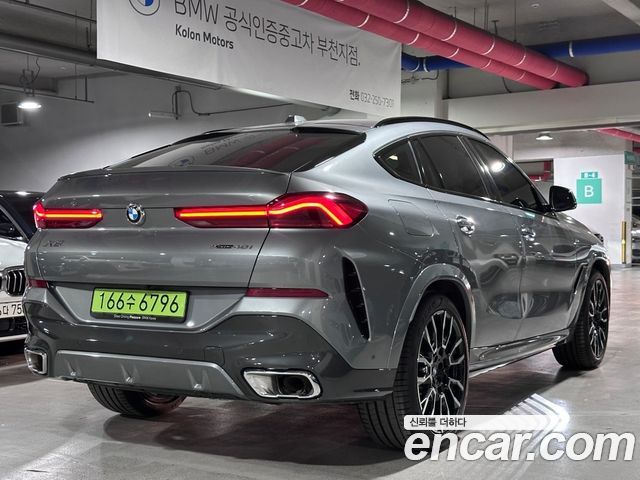BMW X6 xDrive40i M Sport — пробег 4 103 км — фото 2 из 5