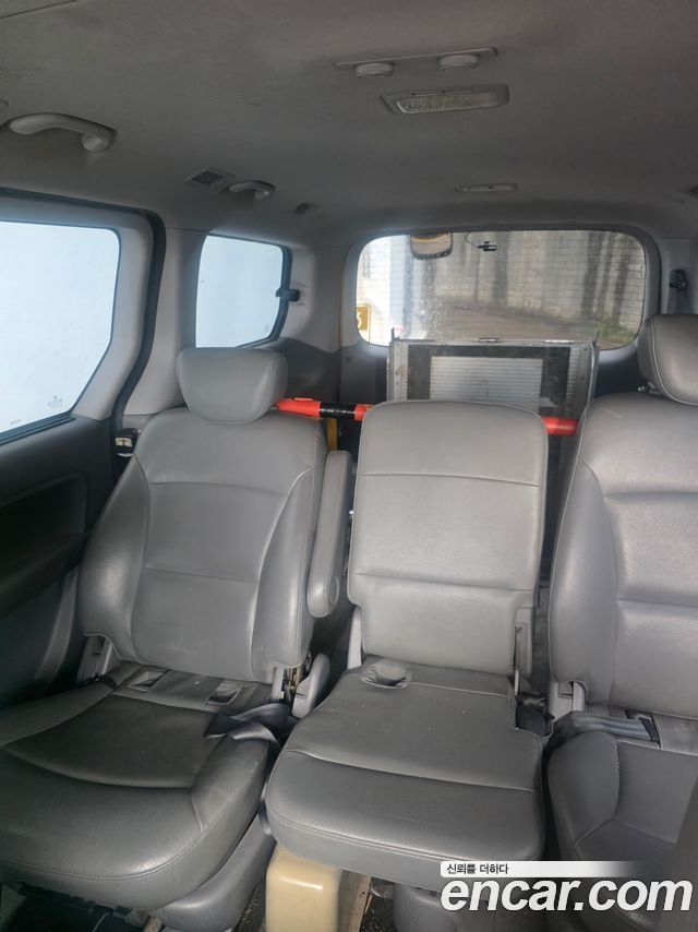 Hyundai Starex Wheelchair lift/Slope — пробег 280 000 км — фото 4 из 5