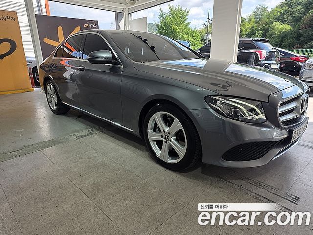 Mercedes-Benz E-Class из Кореи Encar