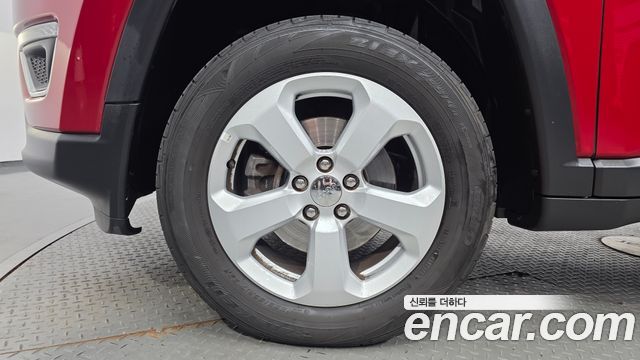 Jeep Compass 2.4 Limitied AWD — пробег 28 528 км — фото 5 из 5
