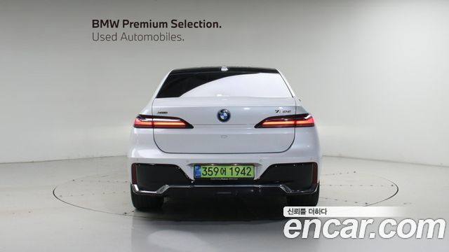 BMW 7-Series 750e xDrive M Sport — пробег 8 057 км — фото 4 из 5