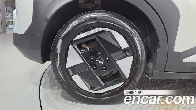 Kia EV3 из Кореи Encar