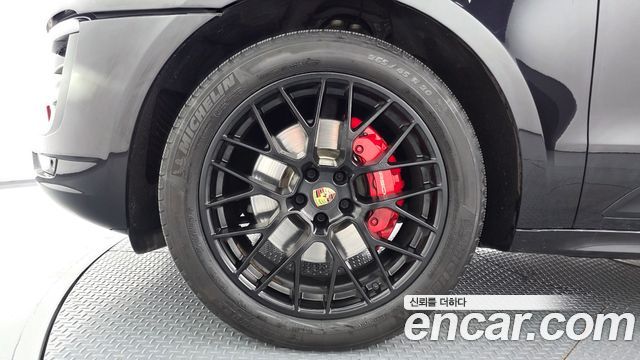Porsche Macan из Кореи Encar