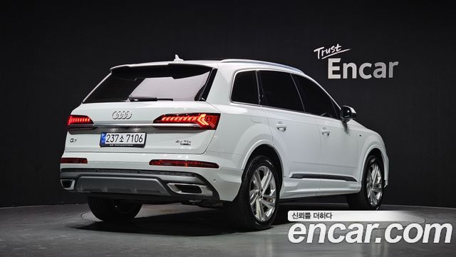 Audi Q7 45 TDI Quattro Premium — пробег 105 971 км — фото 2 из 5