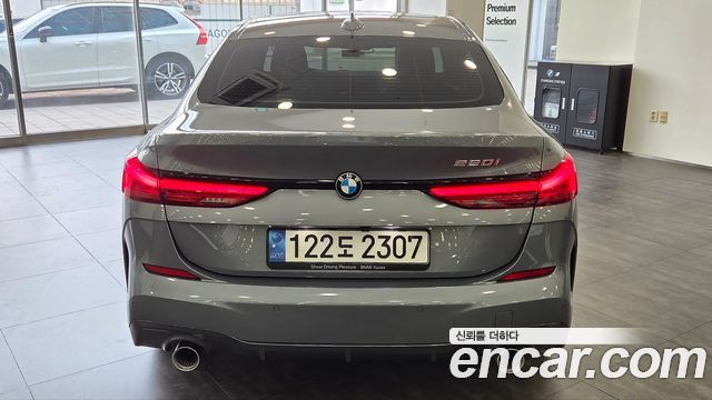 BMW 2-Series 220i M Sports — пробег 40 036 км — фото 4 из 5