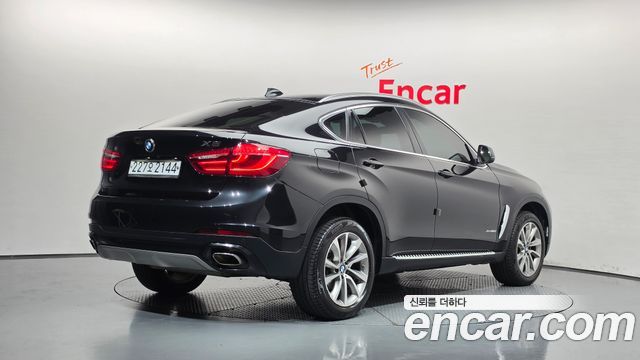 BMW X6 xDrive 30d — пробег 183 896 км — фото 2 из 5