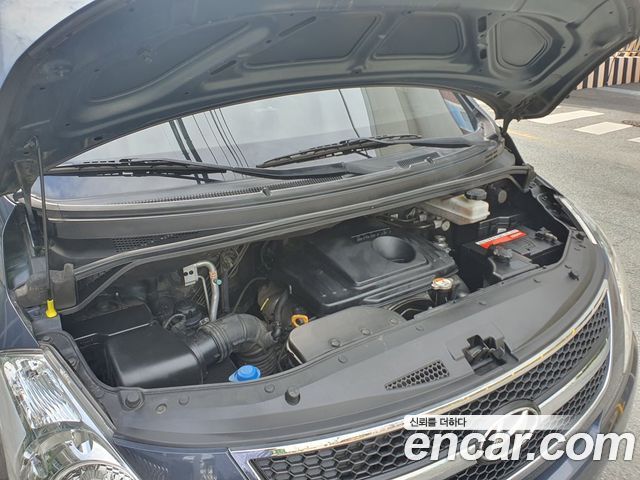 Hyundai Starex 11-Seater Wagon CVX Luxury — пробег 133 000 км — фото 5 из 5