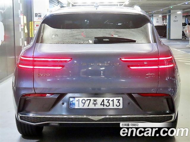 Genesis GV70 из Кореи Encar