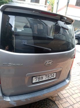 Hyundai Starex 12-Seater Wagon CVX Luxury — пробег 185 682 км — фото 3 из 5