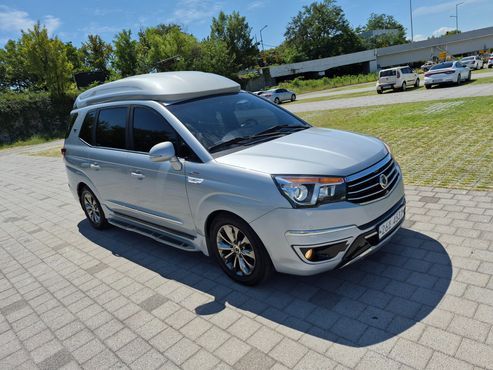 Ssangyong KORANDO 4WD Chateau 9-seater High-Limousine — пробег 202 765 км — фото 4 из 5